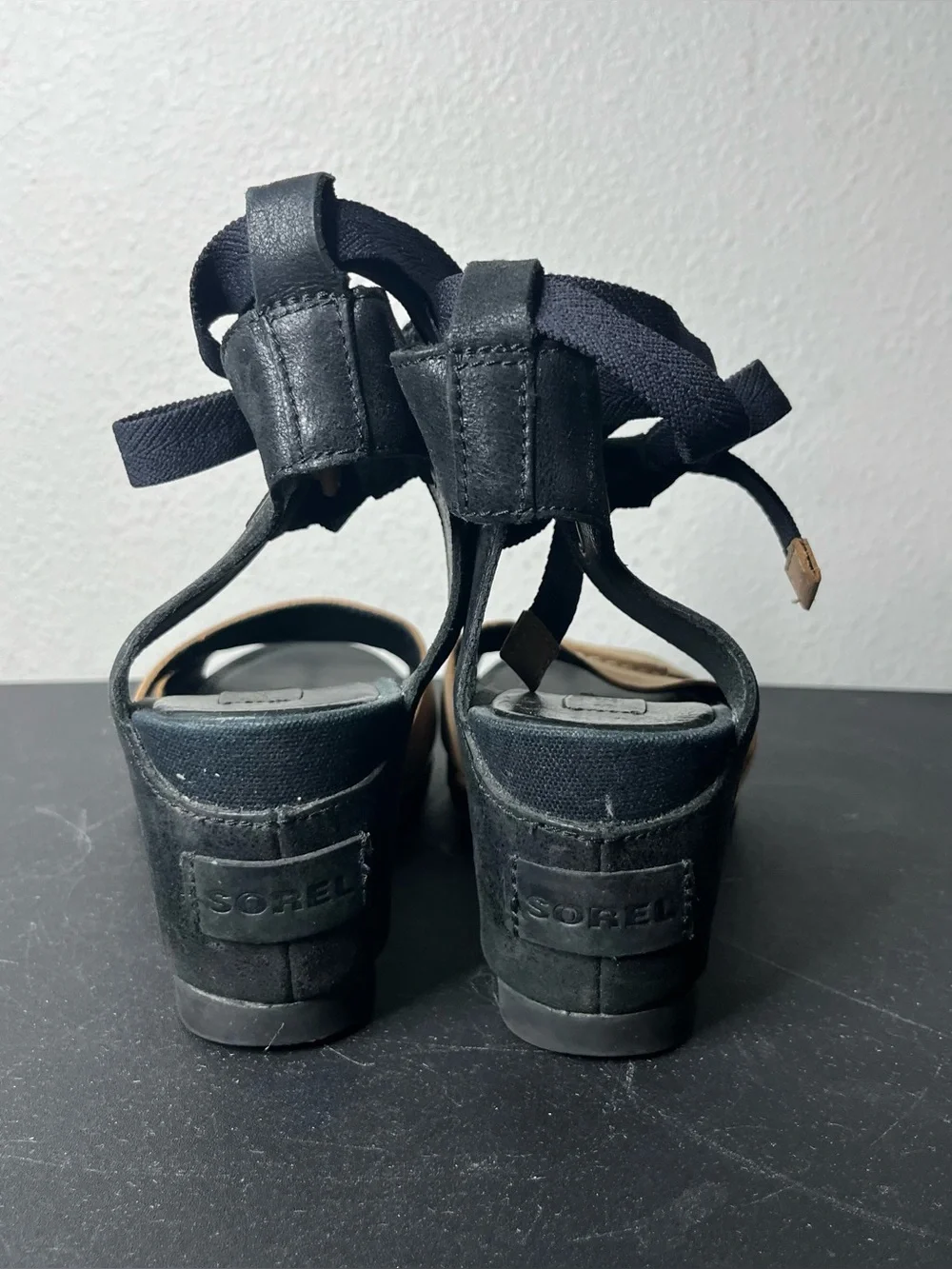 Sorel size black